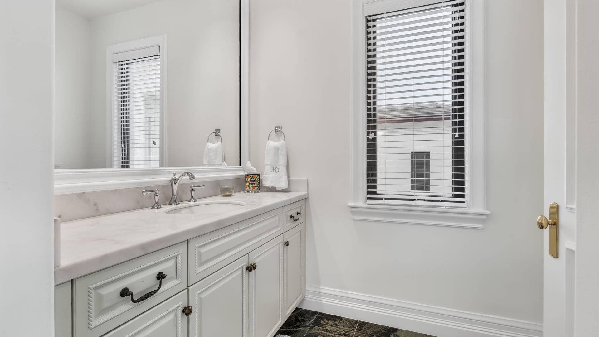 1014 Grand Court, Highland Beach, FL 33487 Guest Bath #4