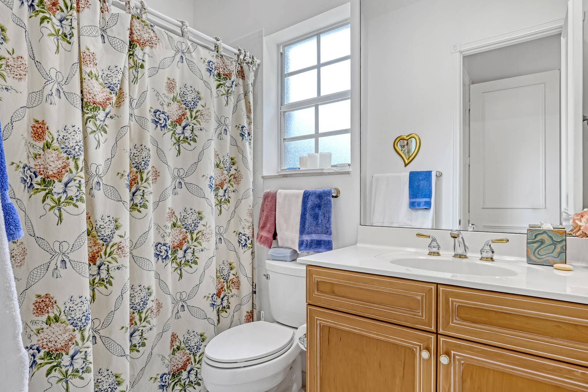 8933 Via Brilliante, #8933, Wellington, FL 33411 Guest Bathroom 3