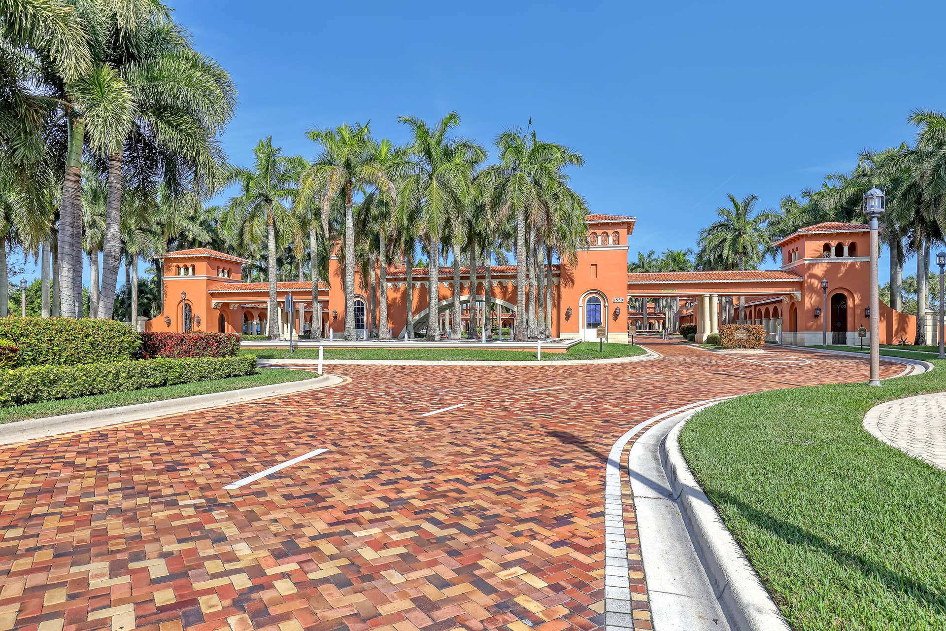 8933 Via Brilliante, #8933, Wellington, FL 33411 Entrance