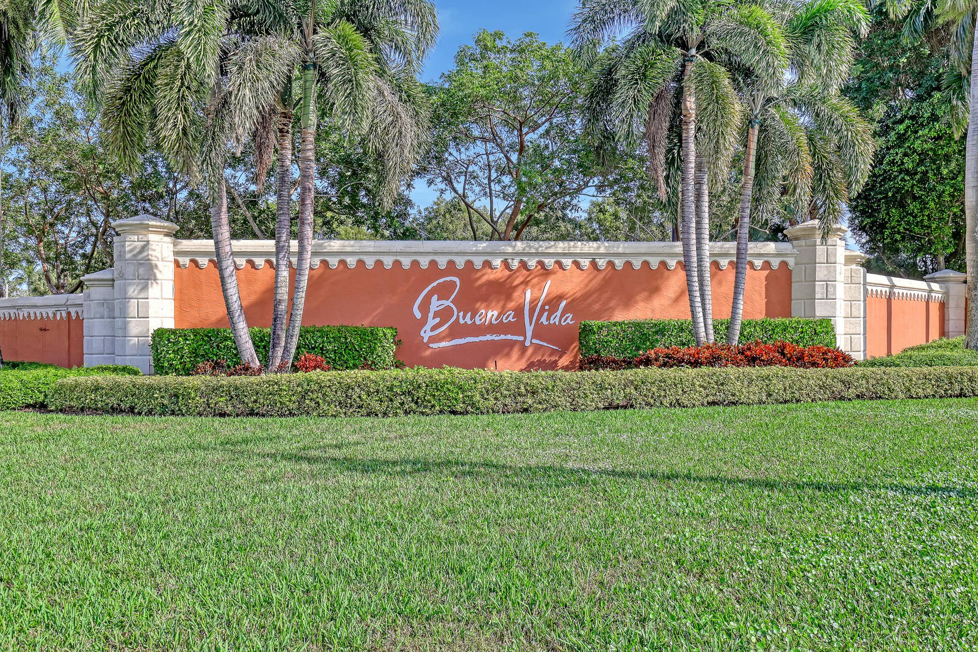 8933 Via Brilliante, #8933, Wellington, FL 33411 Entrance