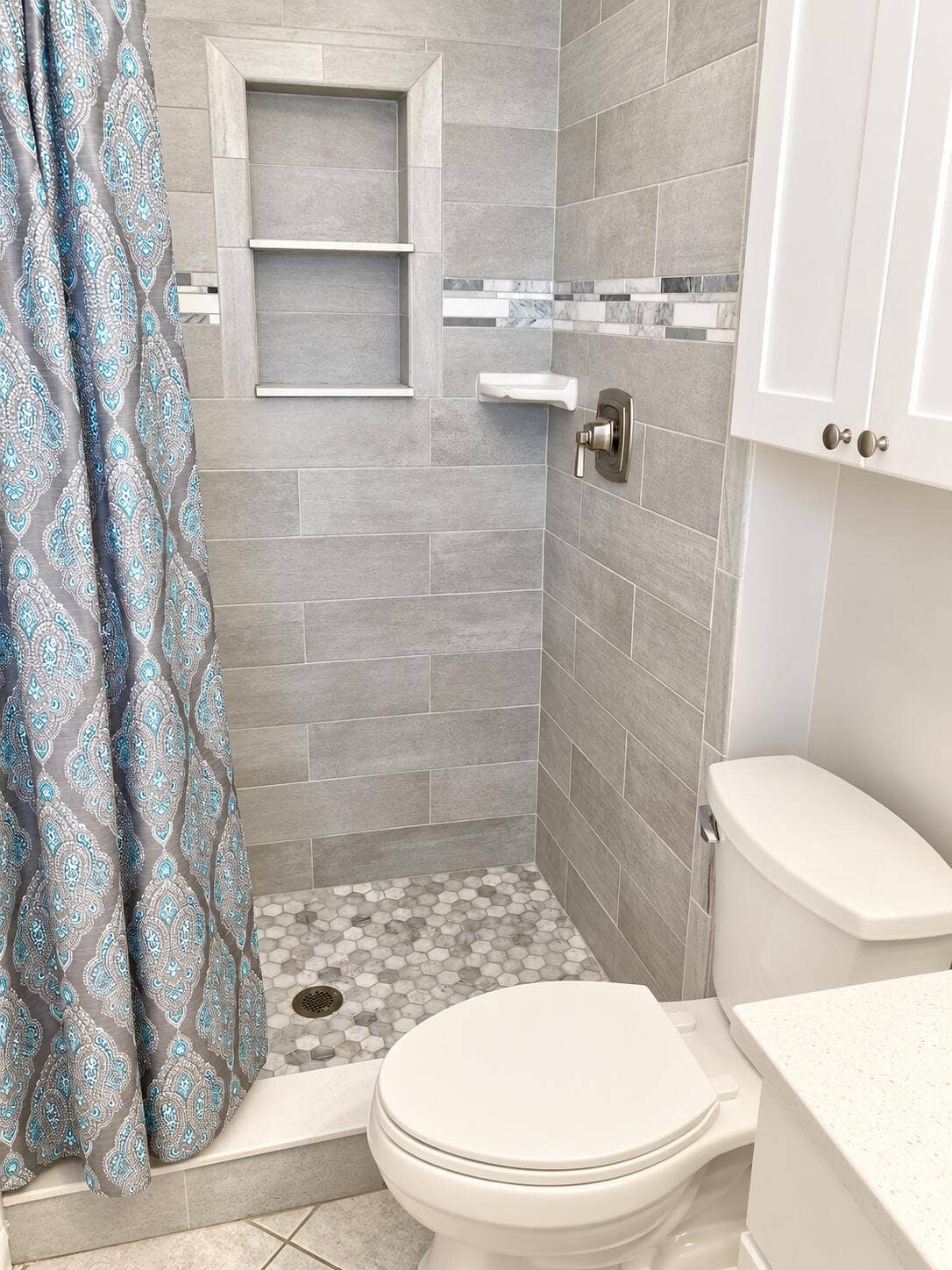 255 PARADISE Boulevard, #1, Indialantic, FL 32903 masterbath -255 paradise blvd