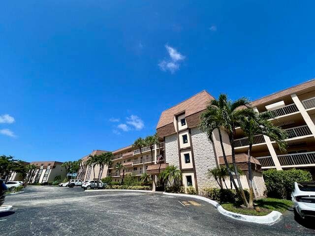 6200 NW 2ND Avenue, #212, Boca Raton, FL 33487 FRONT OF BUILDING