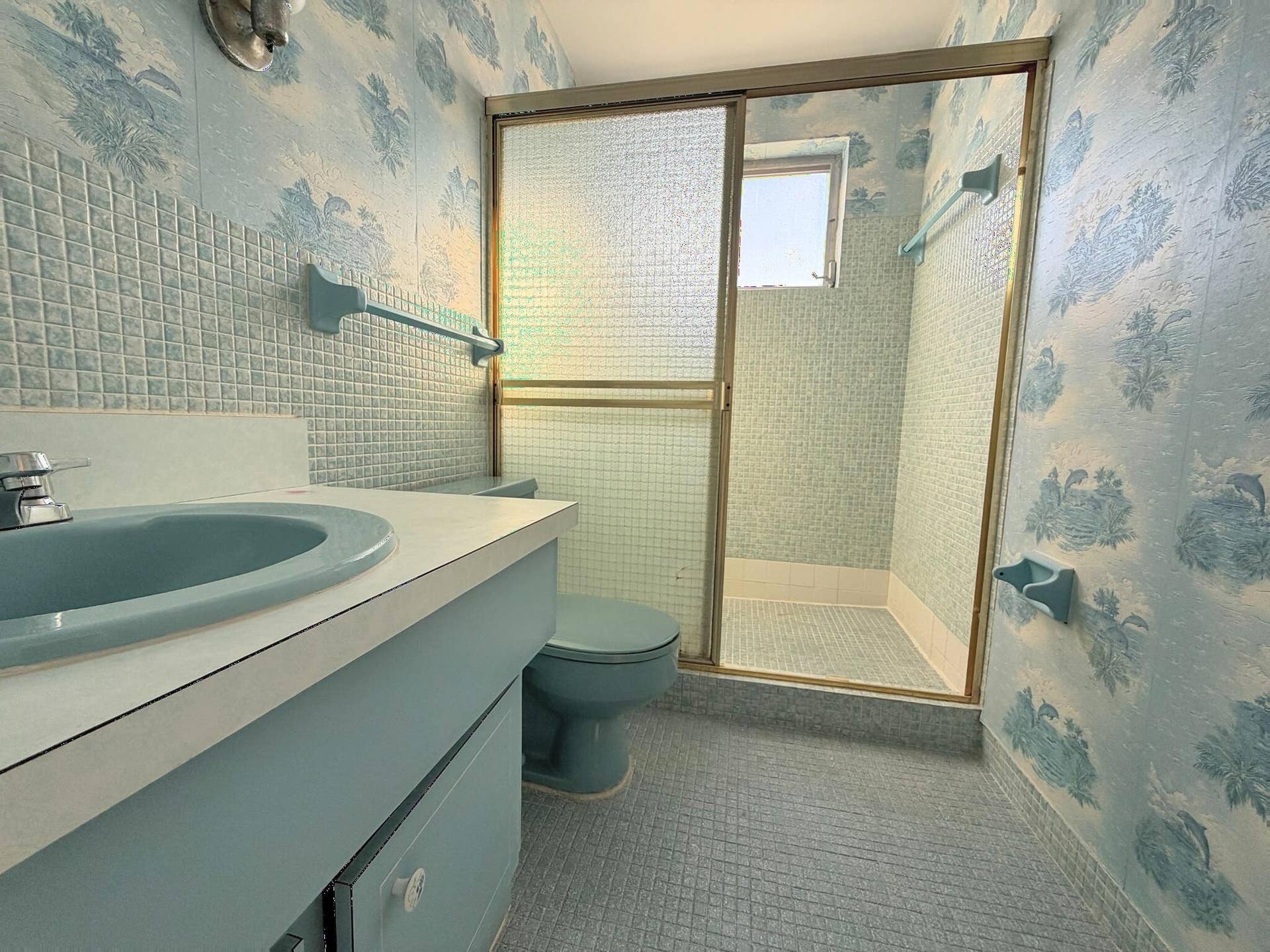 2309 PARK Lane, #210, Hollywood, FL 33021 Guest Bath