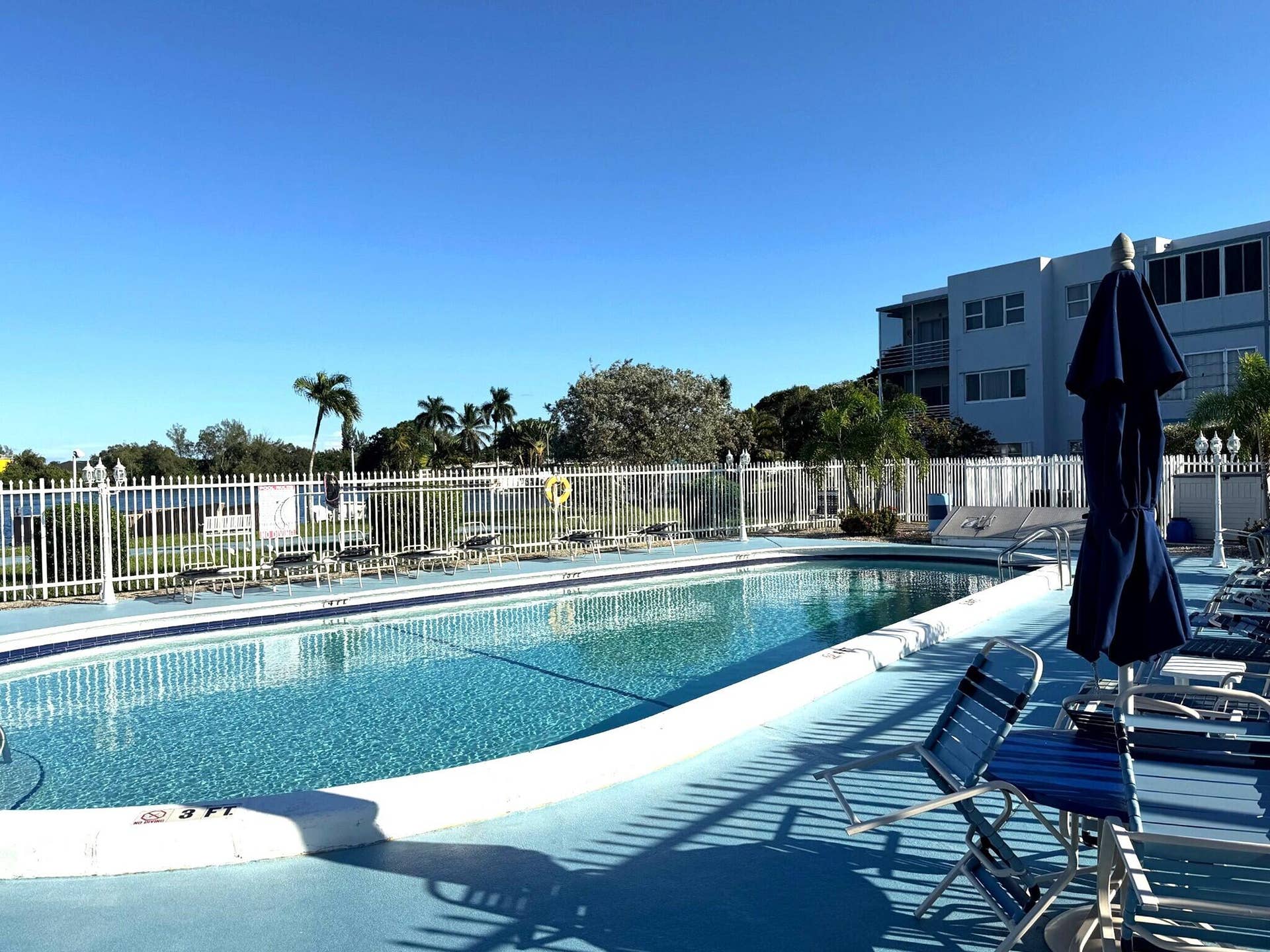 2309 PARK Lane, #210, Hollywood, FL 33021 Community Pool