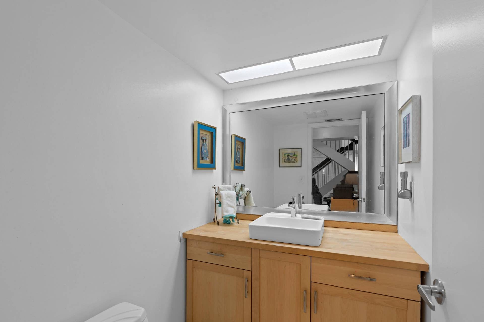 21589 Casa Monte Court, Boca Raton, FL 33433 Half Bathroom
