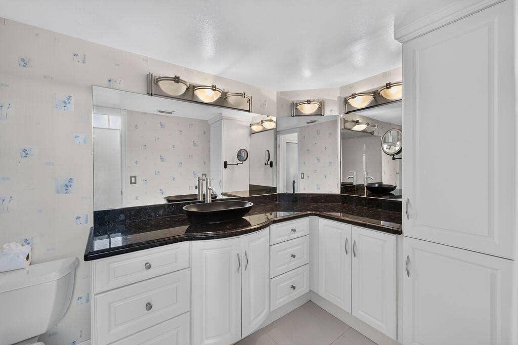 5950 Golden Eagle Circle, Palm Beach Gardens, FL 33418 Primary Bathroom