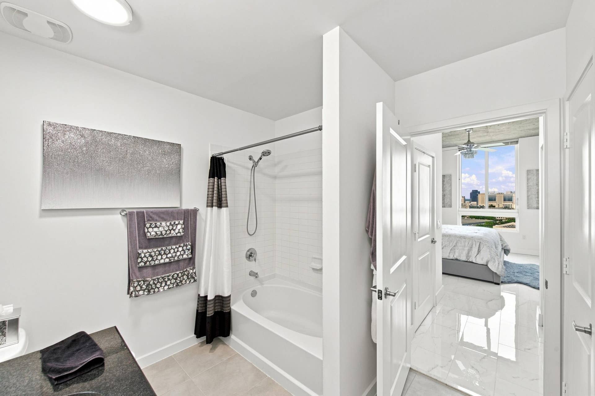 300 S Australian Avenue, #1404, West Palm Beach, FL 33401 28__dsc2941