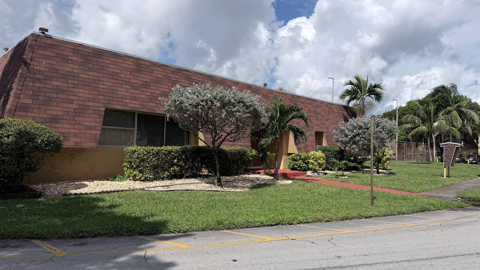 5830 Blueberry Court, Lauderhill, FL 33313 IMG_2089