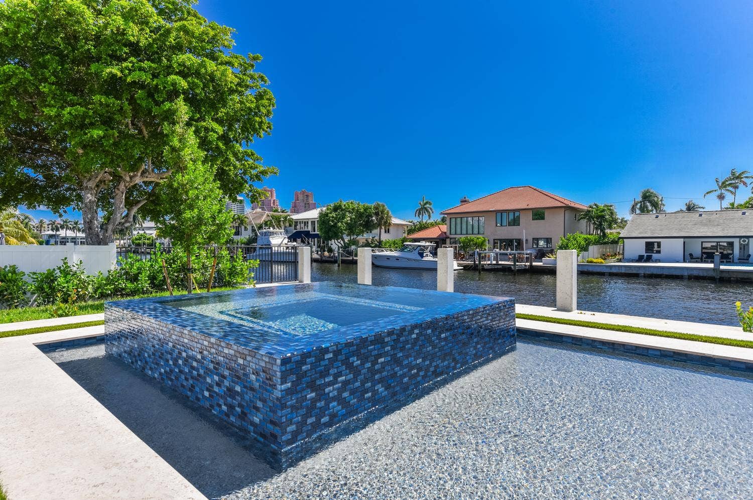 2856 NE 26th Street, Fort Lauderdale, FL 33305 068-017-2856 NE 26th St-1500x995