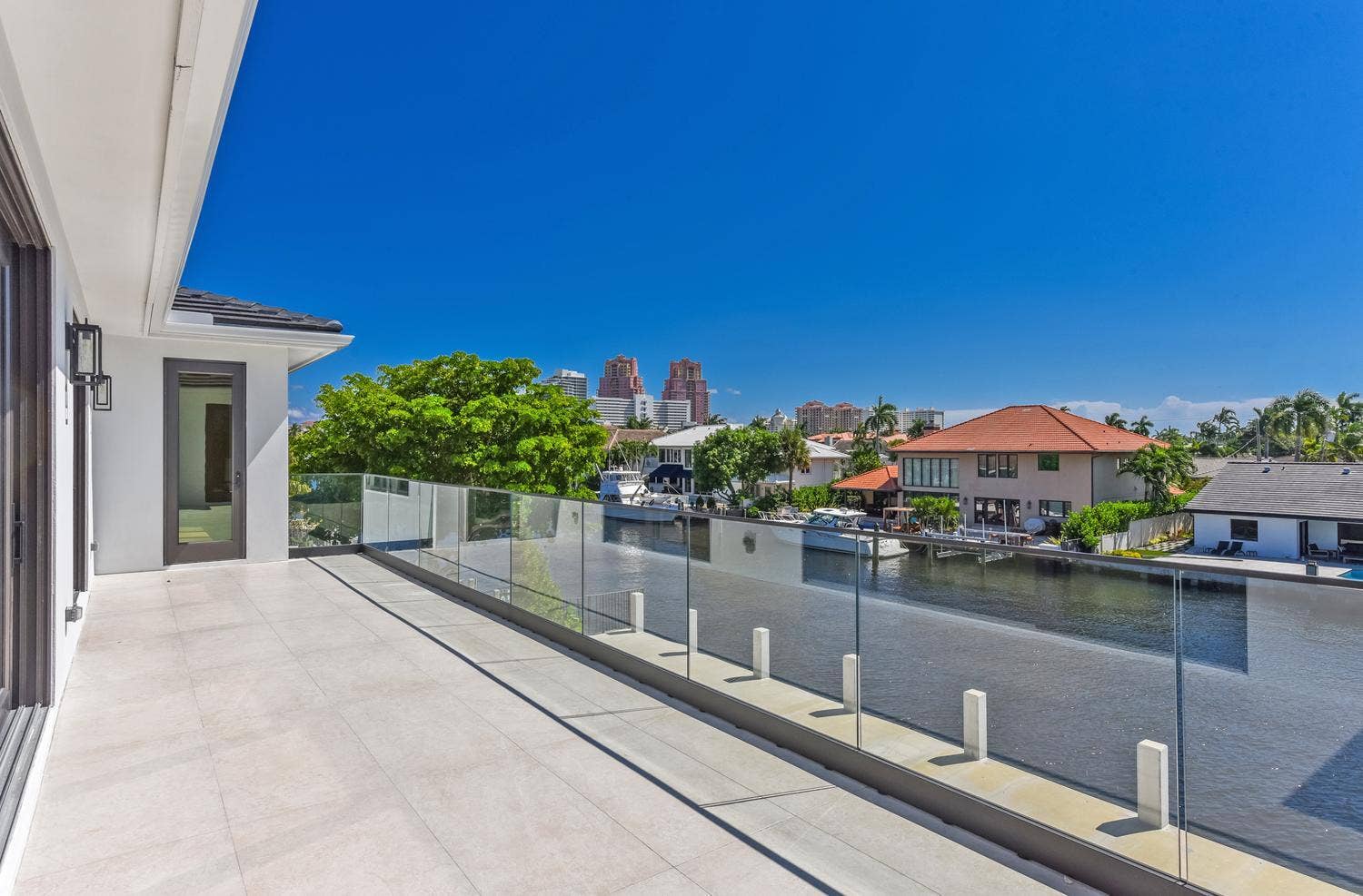 2856 NE 26th Street, Fort Lauderdale, FL 33305 079-034-2856 NE 26th St-1500x987
