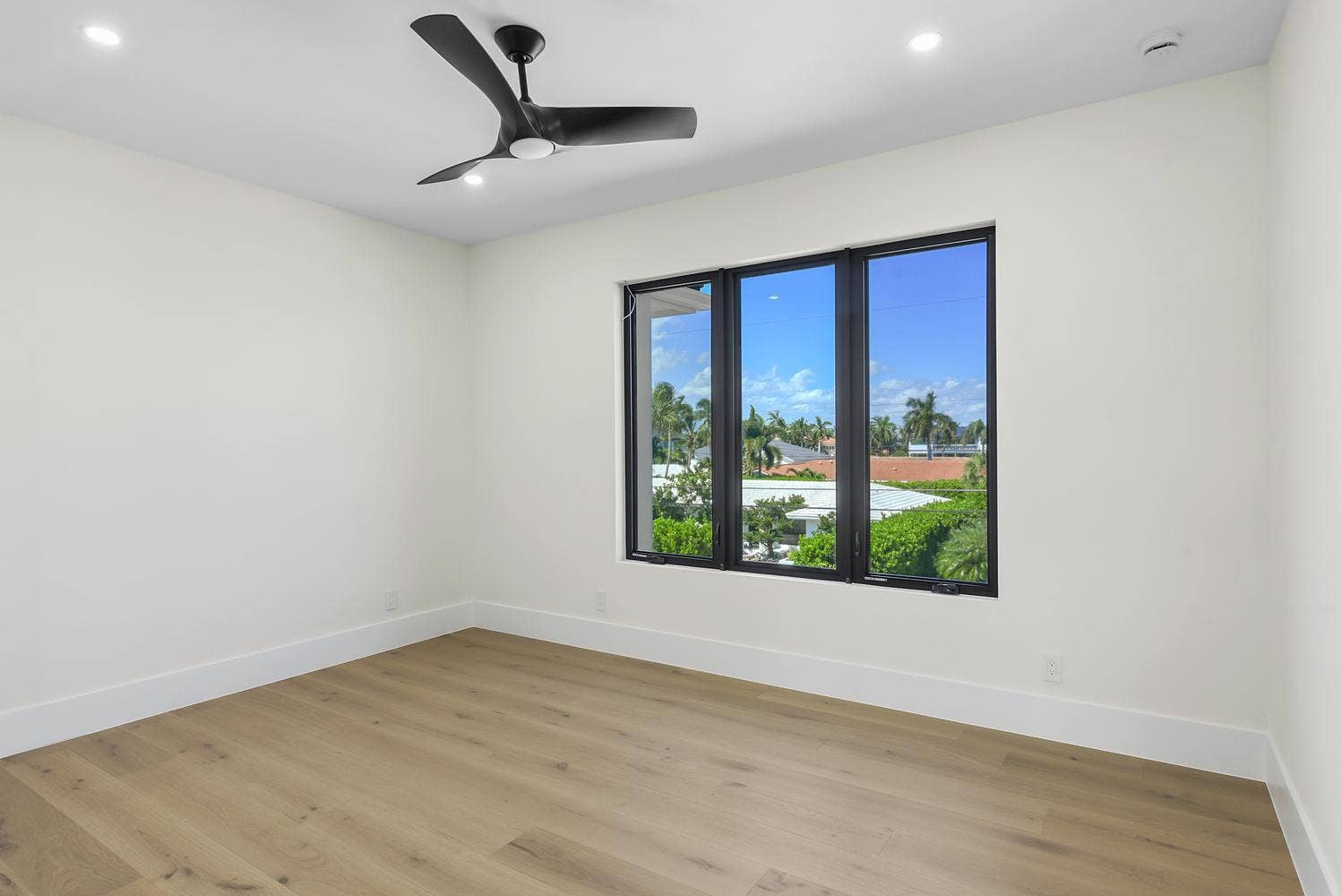 2856 NE 26th Street, Fort Lauderdale, FL 33305 045-046-2856 NE 26th St-1499x1000