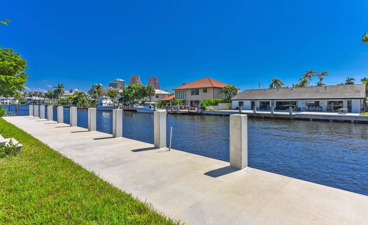 2856 NE 26th Street, Fort Lauderdale, FL 33305 075-020-2856 NE 26th St-1500x918