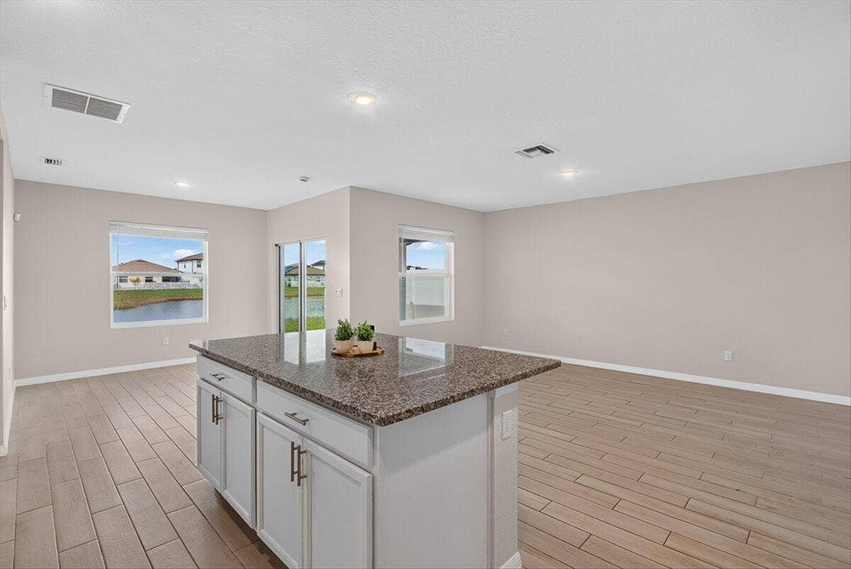 5127 MONTECRISTO Terrace, Fort Pierce, FL 34951 12-044_IMG_9224