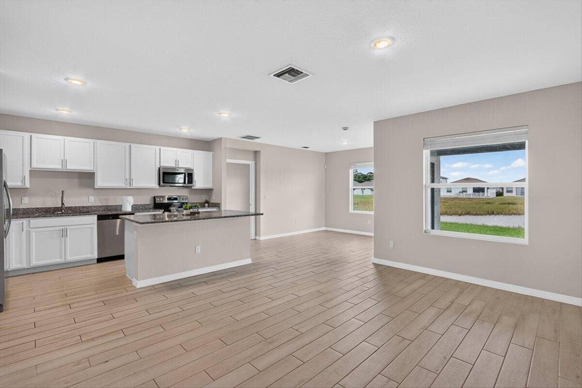 5127 MONTECRISTO Terrace, Fort Pierce, FL 34951 08-046_IMG_9230