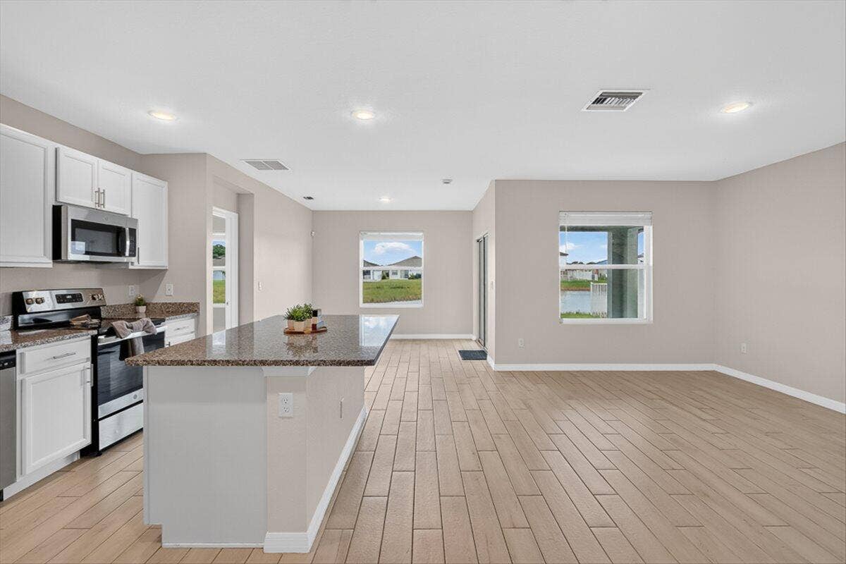 5127 MONTECRISTO Terrace, Fort Pierce, FL 34951 07-043_IMG_9214