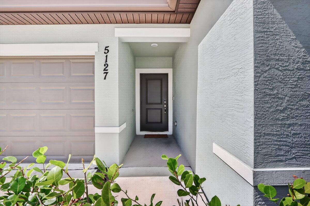 5127 MONTECRISTO Terrace, Fort Pierce, FL 34951 06-029_IMG_9391