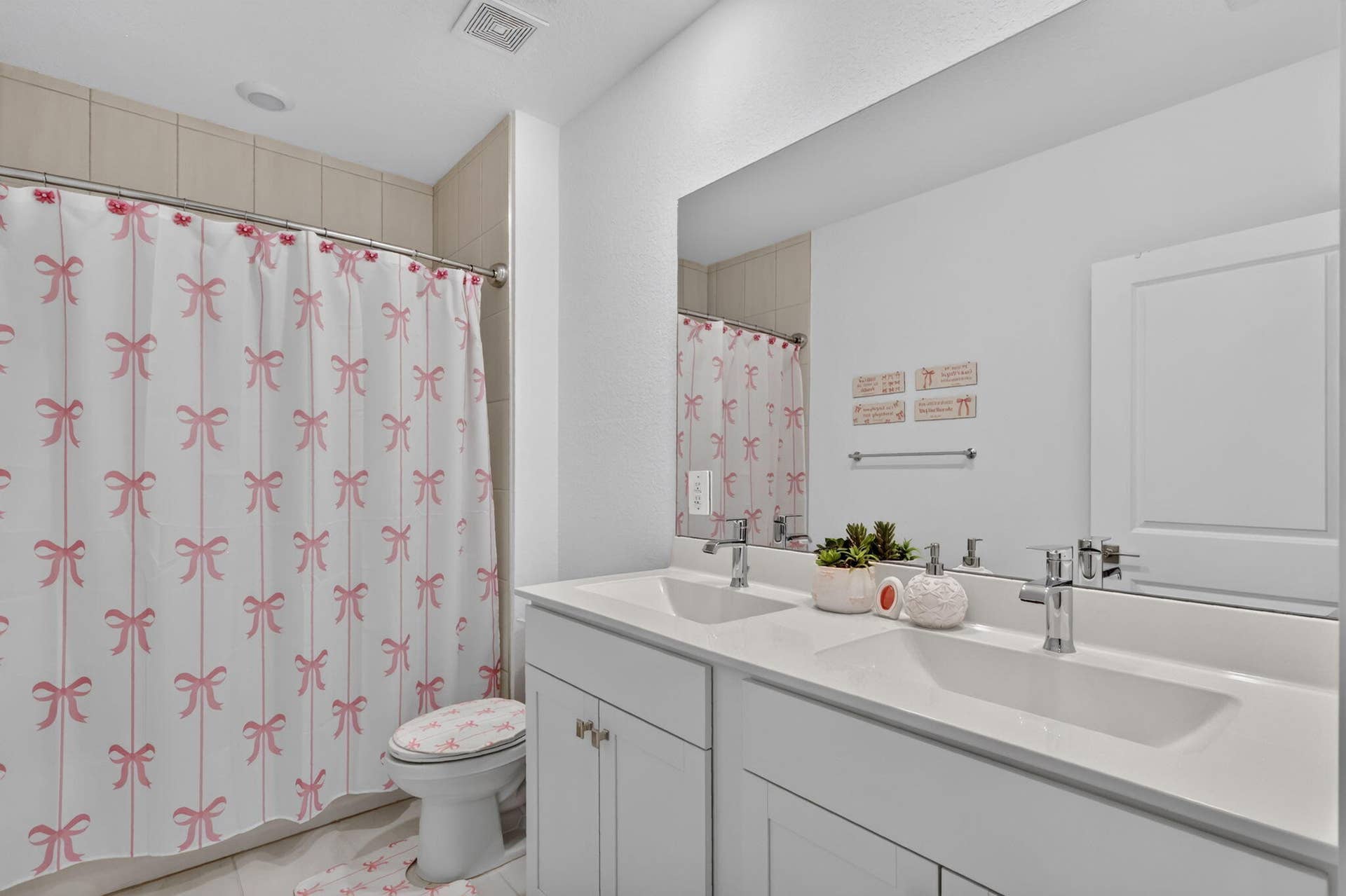 26_Guest Bathroom