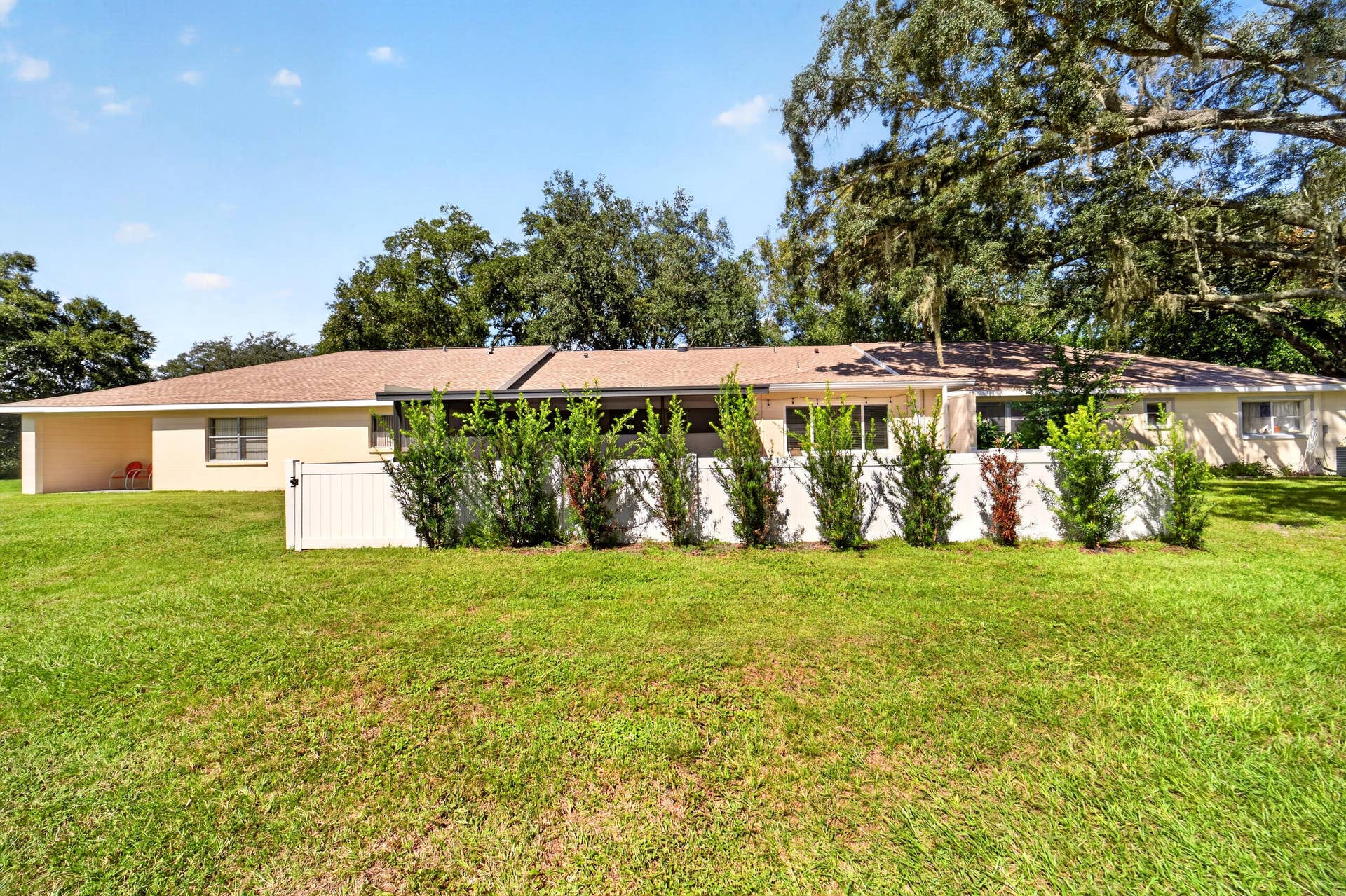 9675 SW 85th Avenue, #B, Ocala, FL 34481 Spacious Backyard