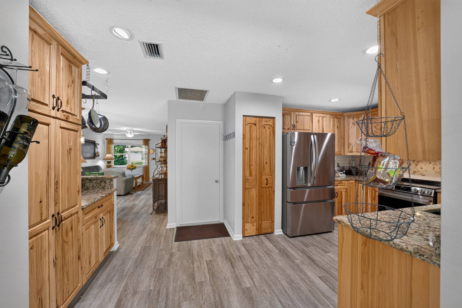 9675 SW 85th Avenue, #B, Ocala, FL 34481 Plenty of Storage
