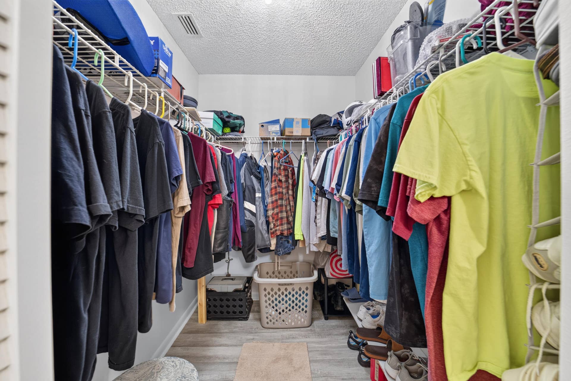 9675 SW 85th Avenue, #B, Ocala, FL 34481 Walk-in Closet