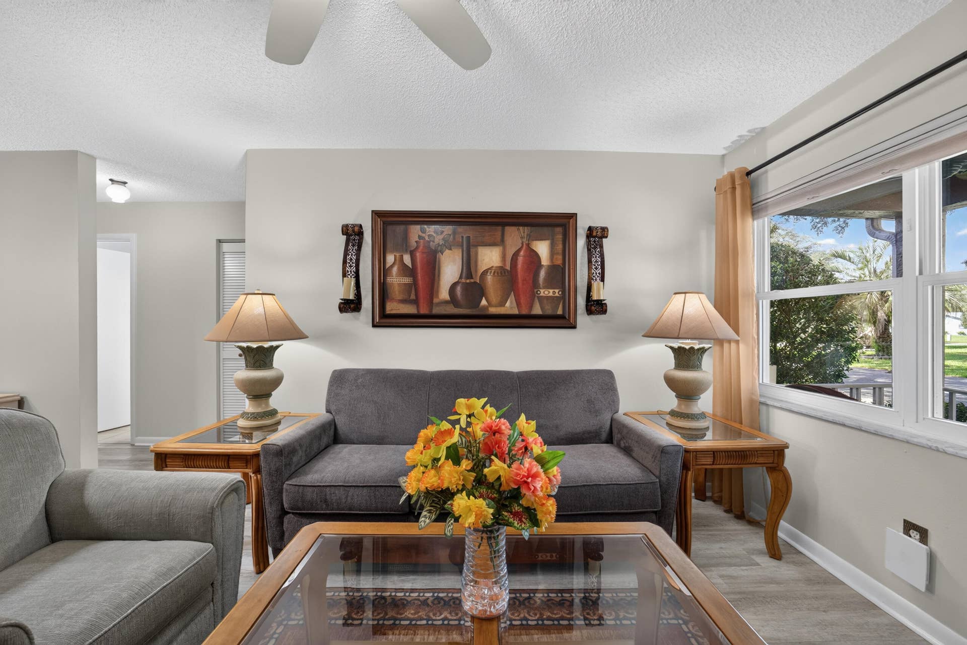 9675 SW 85th Avenue, #B, Ocala, FL 34481 Living Room