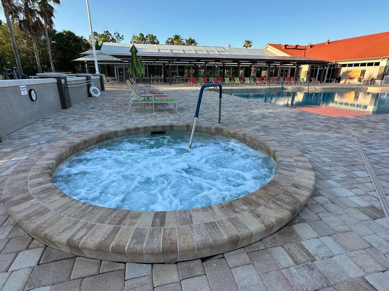 9675 SW 85th Avenue, #B, Ocala, FL 34481 OTOW Whirlpool