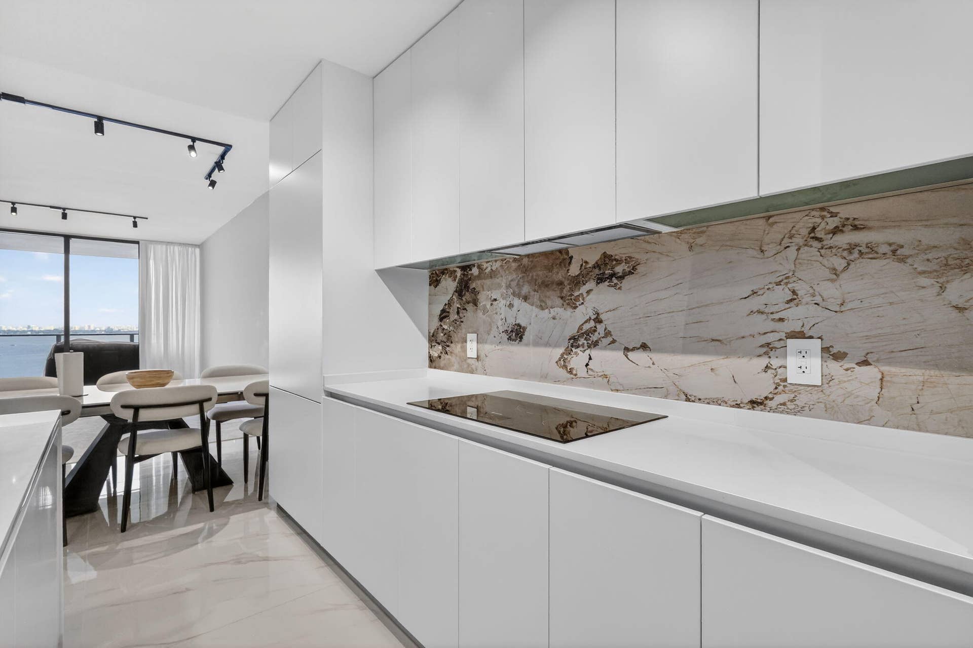 20251203025826034518000000-o