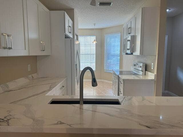 Kitchen Aa