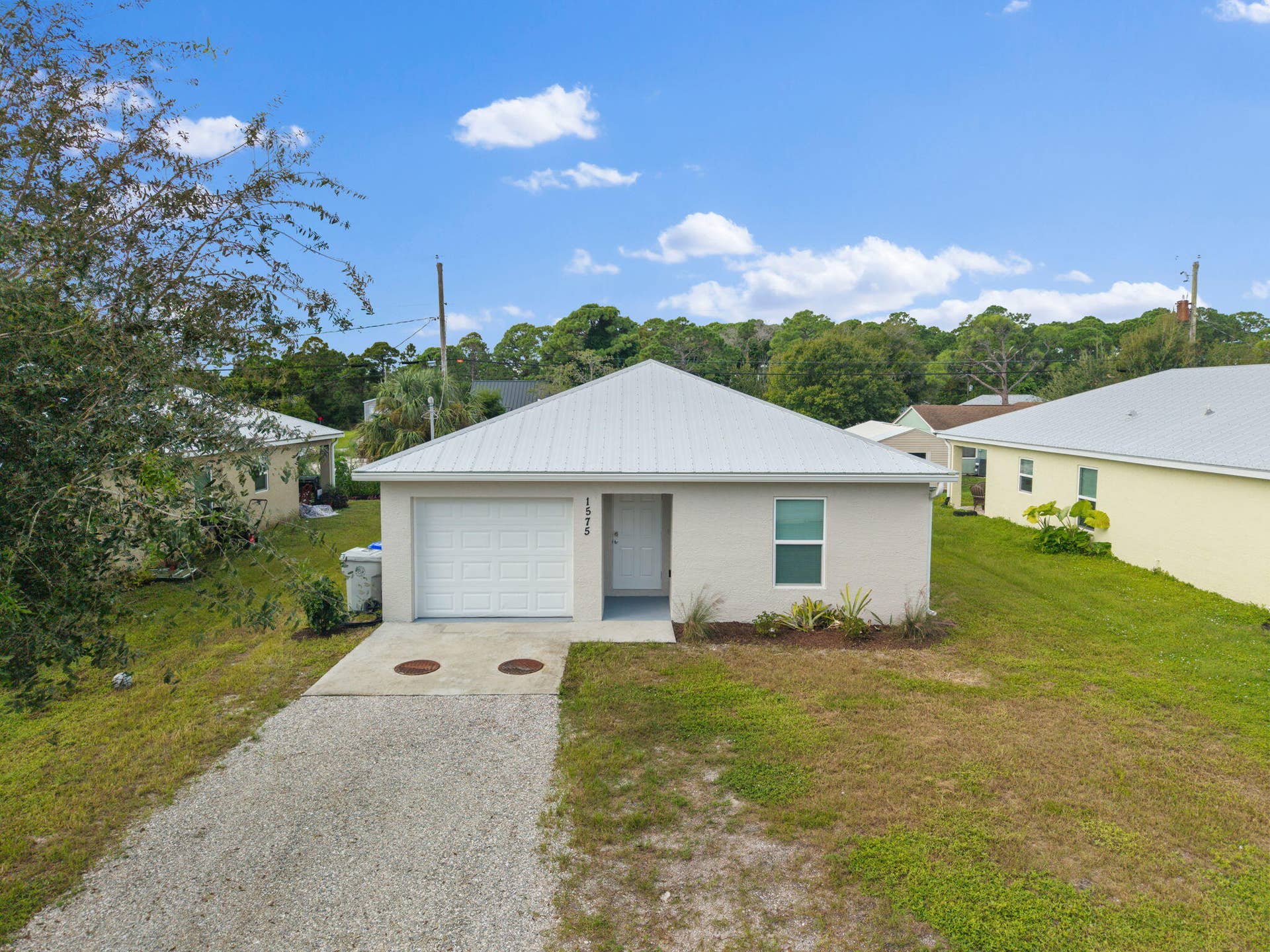 1575 21st Avenue SW, Vero Beach, FL 32962 30-web-or-mls-DJI_20261009123440_0095_D