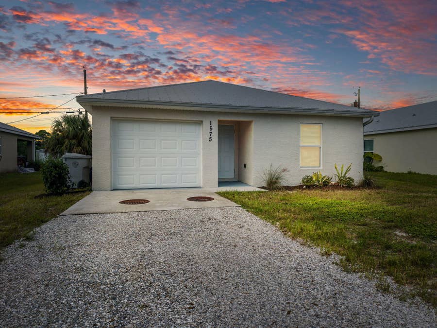 Property photo for 1575 21st Avenue SW, Vero Beach, FL