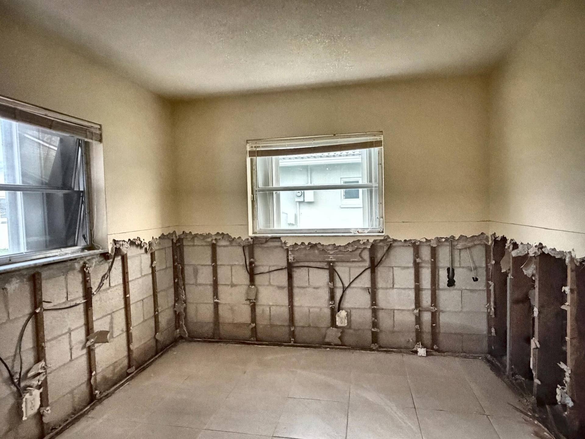 5718 NW 86TH Terrace, Tamarac, FL 33321 Main Bedroom