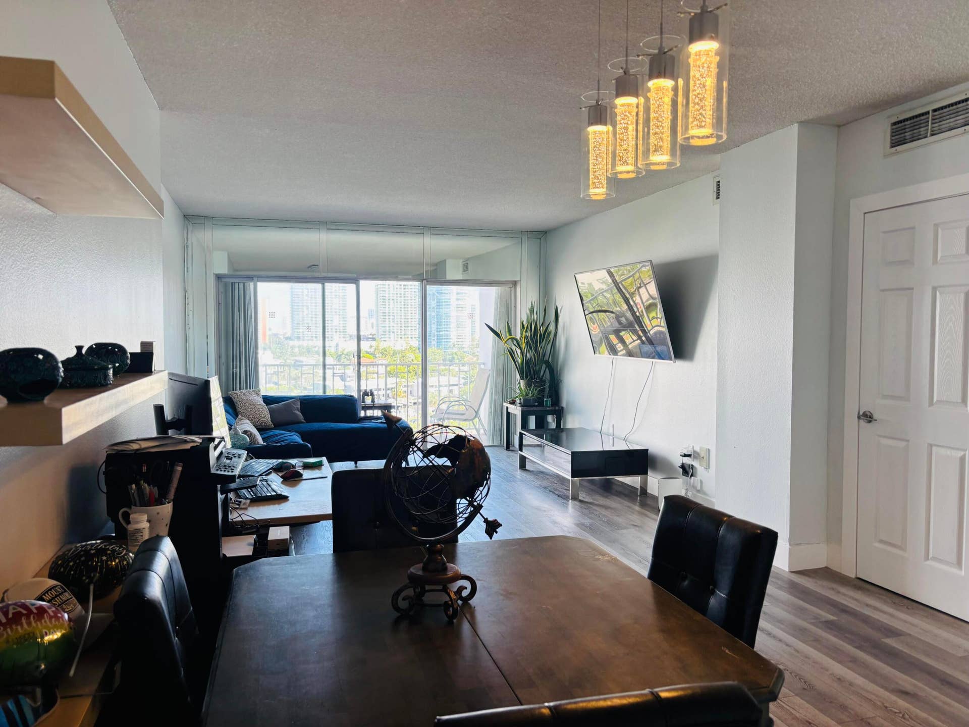 500 BAYVIEW Drive, #925, Sunny Isles Beach, Sunny Isles Beach, FL 33160 Living Room