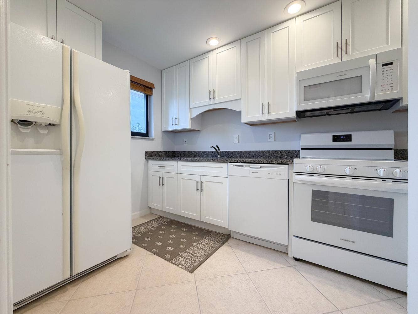 5333 SE Miles Grant Road, #205, Stuart, FL 34997 009-015-5333 SE Miles Grant-1334x1000