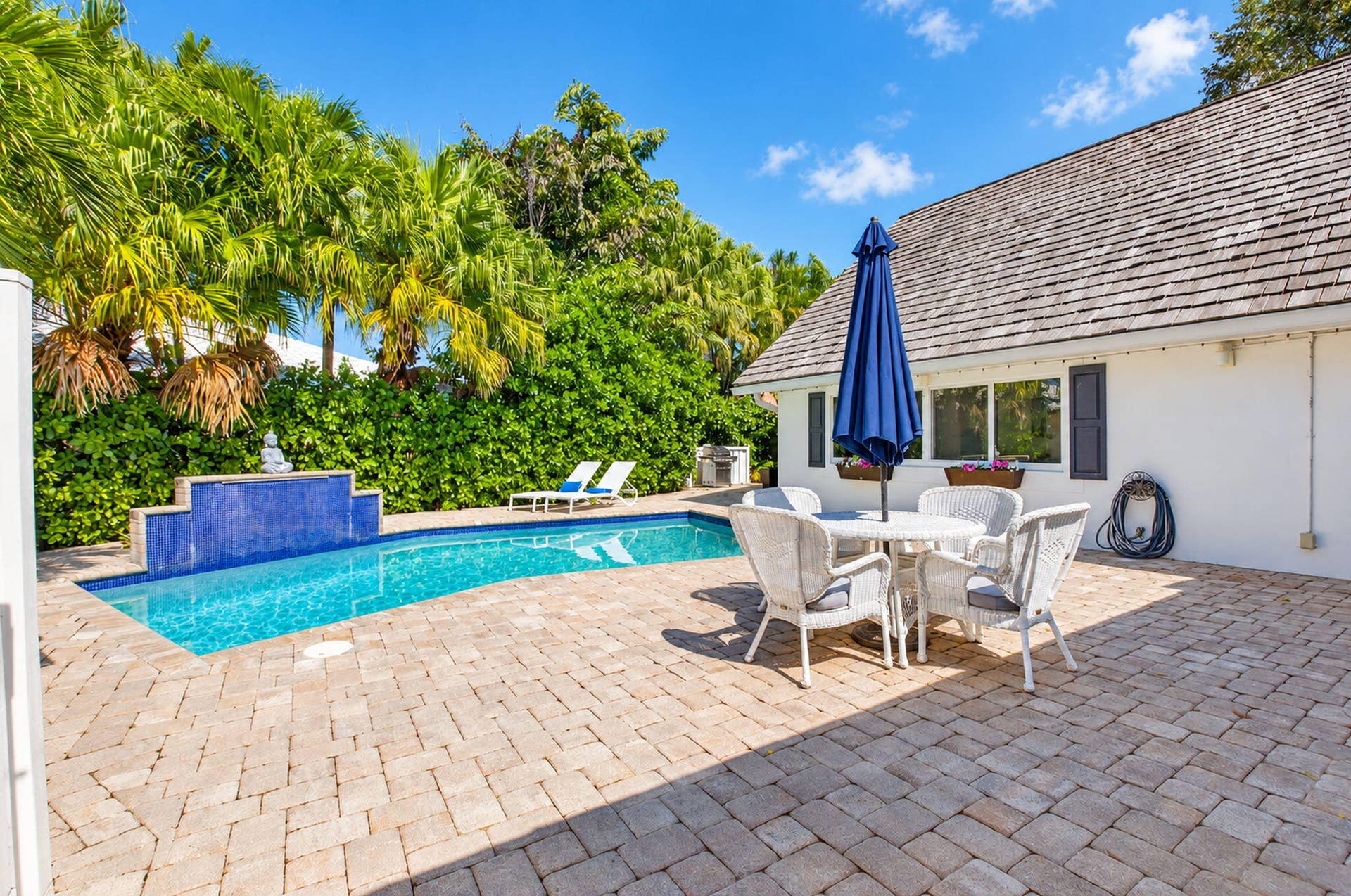 Pool/Patio