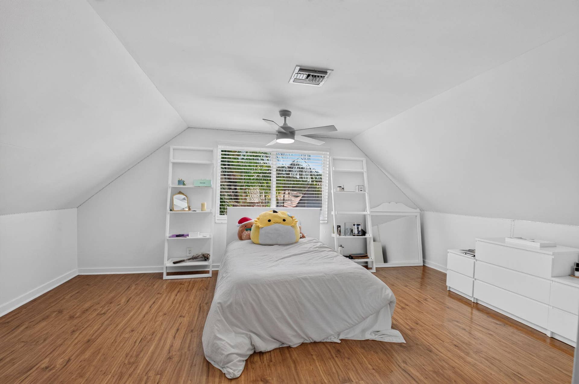 5th Bedroom