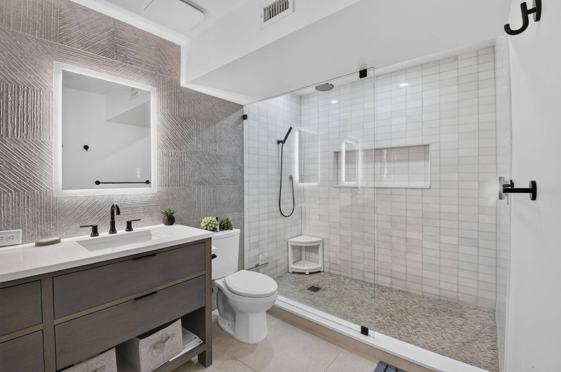 Primary Bedroom Bath