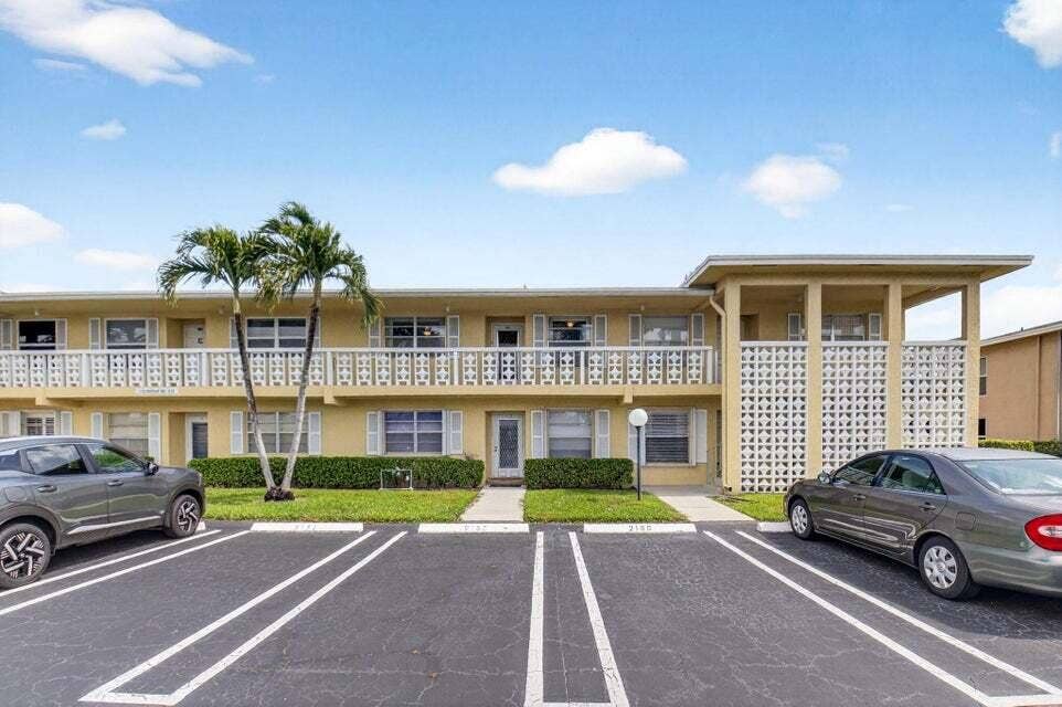 1150 Mahogany Way, #203, Delray Beach, FL 33445 Unit 203