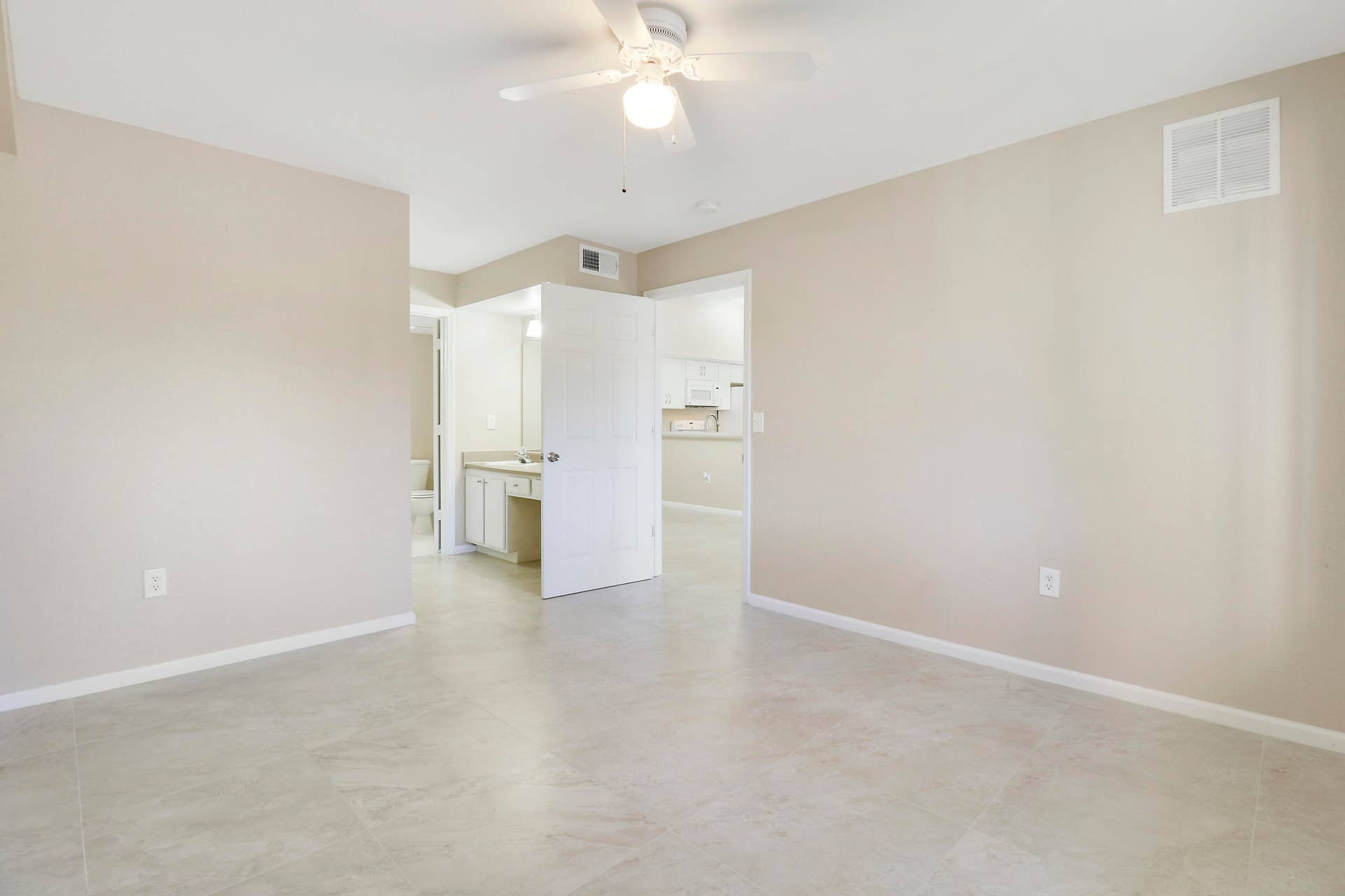 181 SW PALM Drive, #207, Port St. Lucie, Port St Lucie, FL 34986 House-5