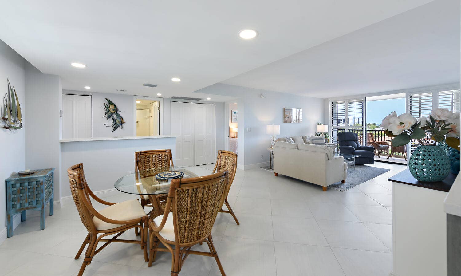 1605 S Us Highway 1, #M3-502, Jupiter, Jupiter, FL 33477 Dining-Living area