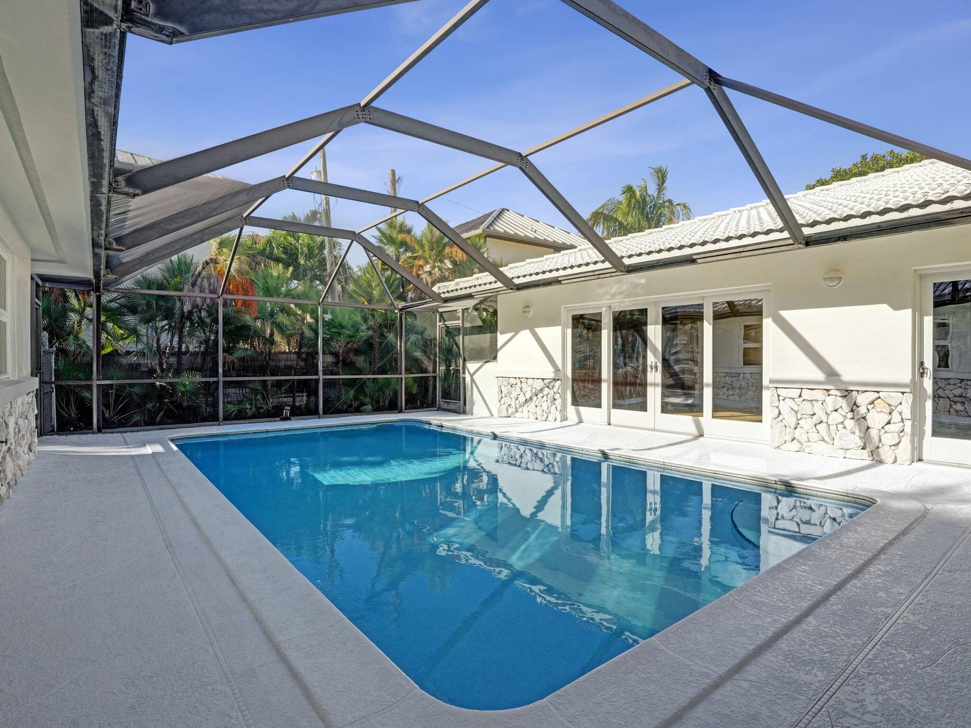 2600 NE 21st Street, Fort Lauderdale, FL 33305 71-web-or-mls-DSC07415