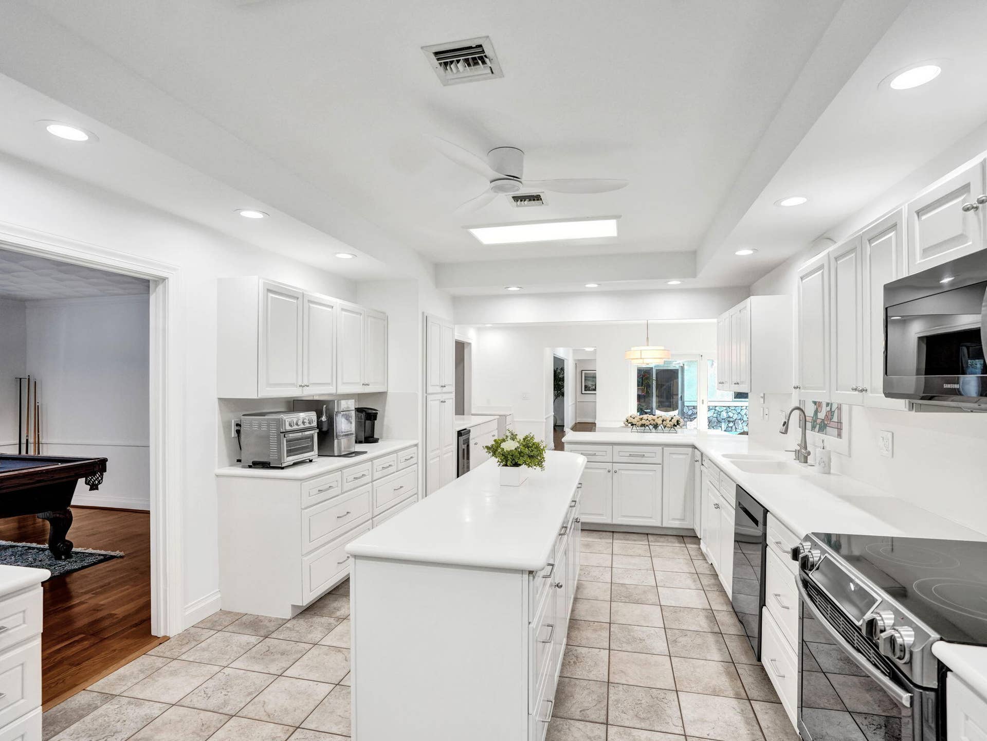 2600 NE 21st Street, Fort Lauderdale, FL 33305 49-web-or-mls-DSC07349