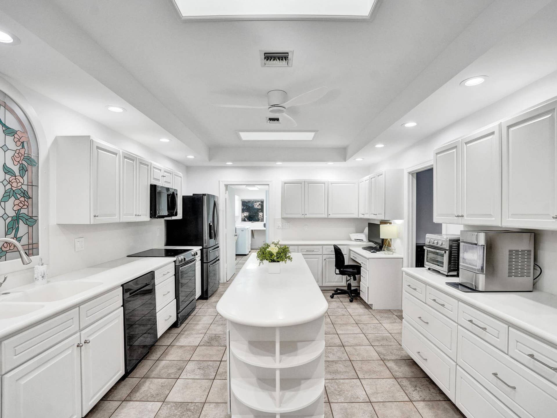 2600 NE 21st Street, Fort Lauderdale, FL 33305 48-web-or-mls-DSC07346