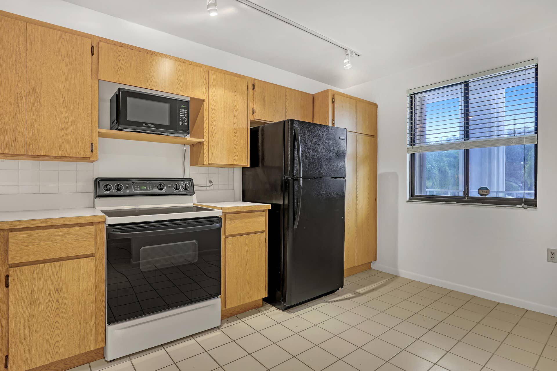 2621 VILLAGE Boulevard, #203, West Palm Beach, FL 33409 2621 Village #203 (8)