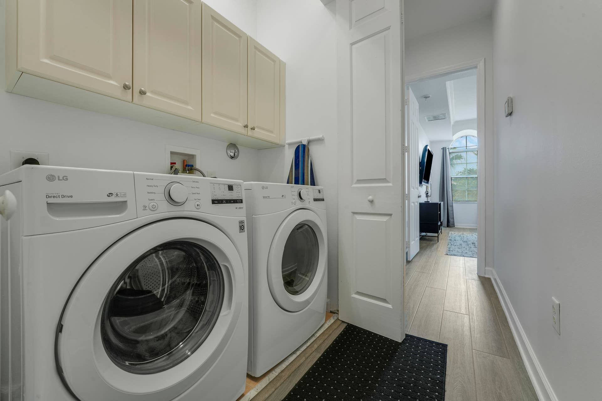 3rd Floor Hallway Laundry