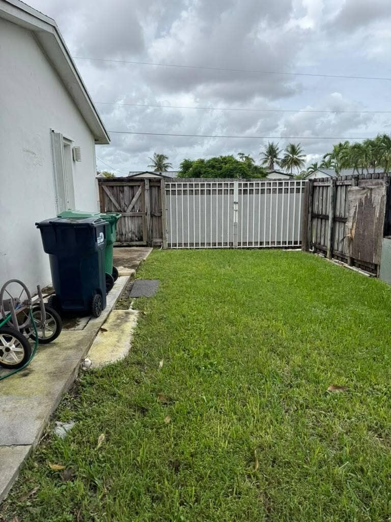 rear right side back yard
