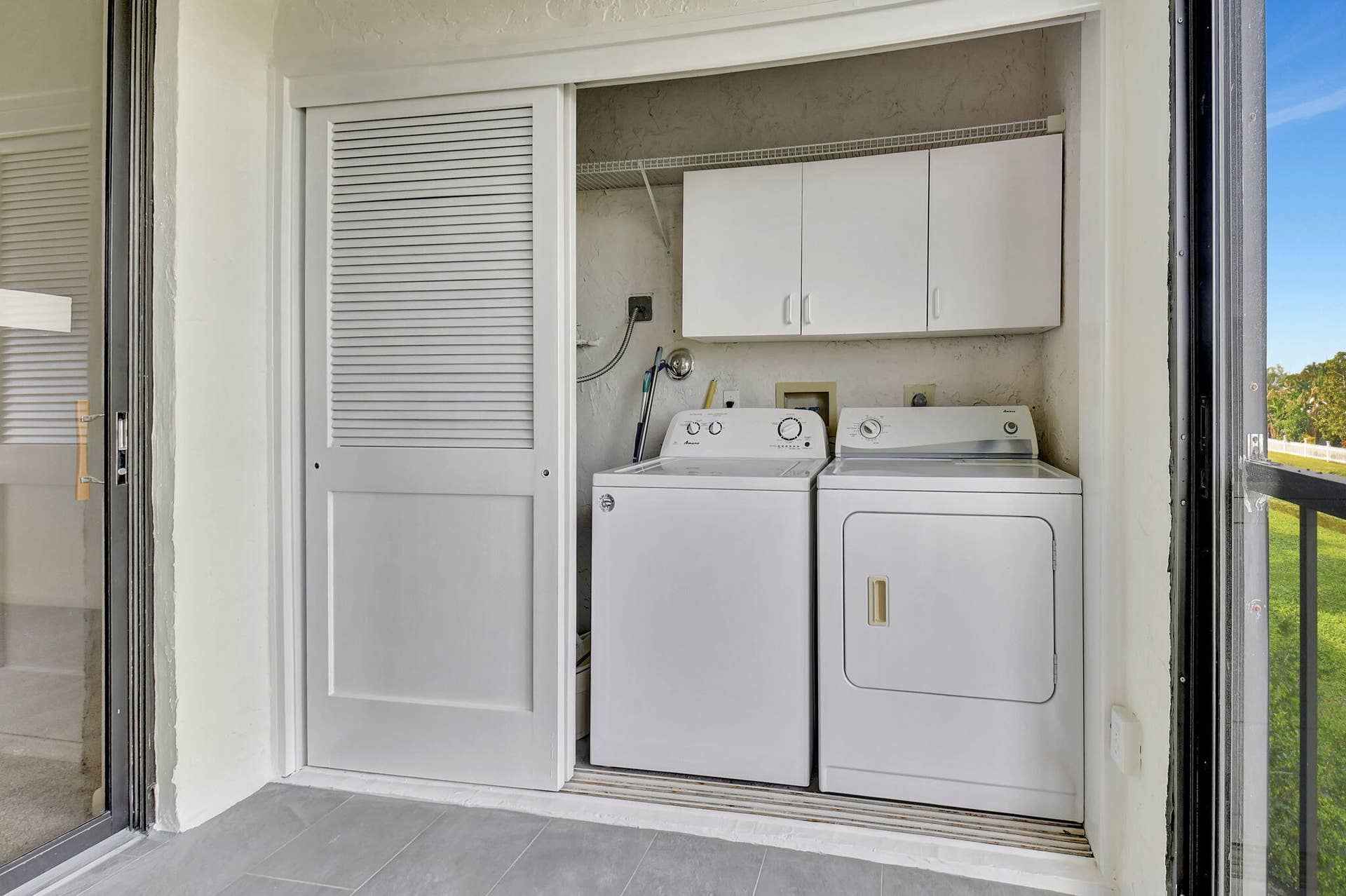 Full-Size Washer & Dryer