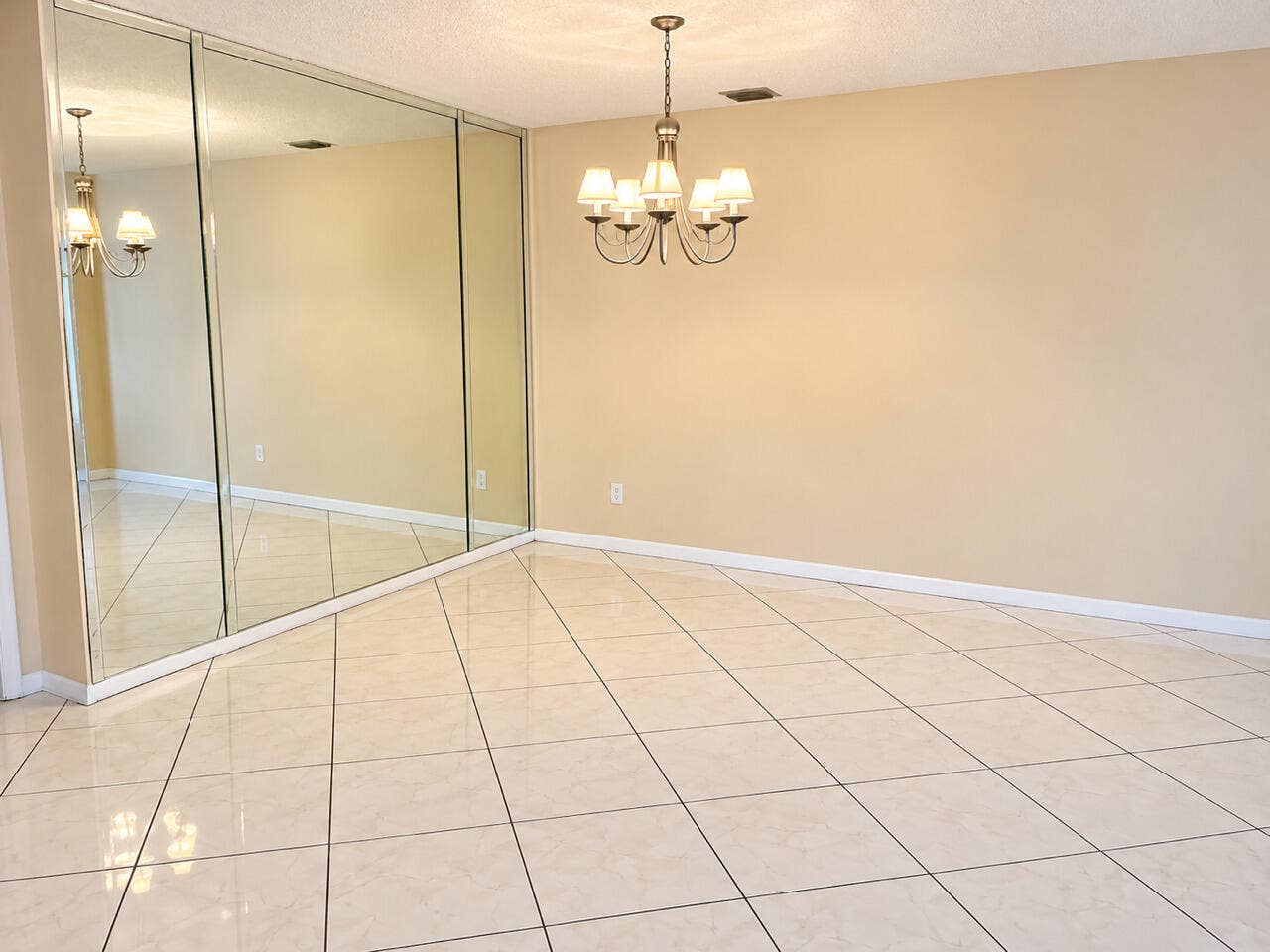 dining room NF