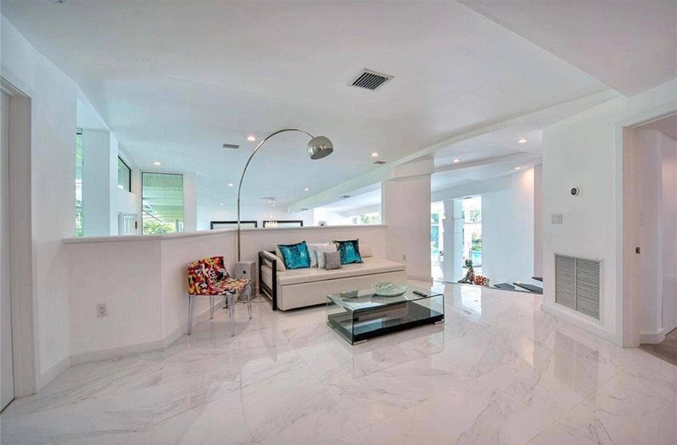 28 PELICAN Drive, Fort Lauderdale, FL 33301 IMG_7895