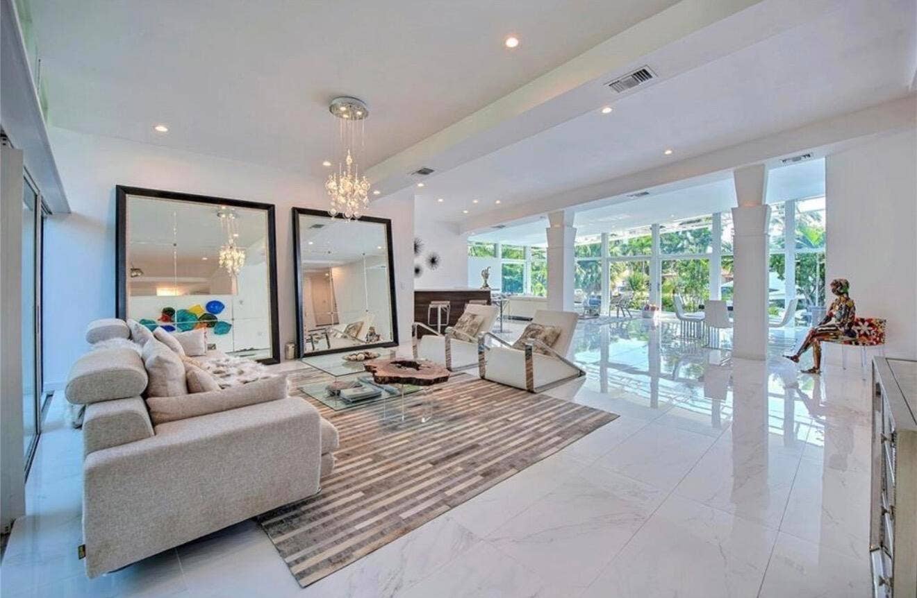 28 PELICAN Drive, Fort Lauderdale, FL 33301 IMG_7905