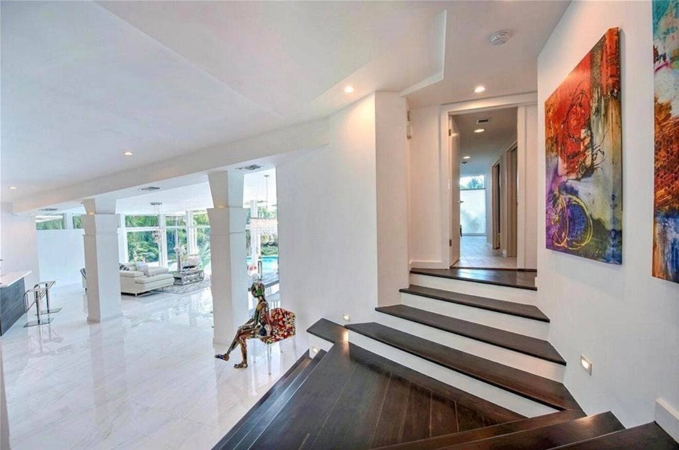 28 PELICAN Drive, Fort Lauderdale, FL 33301 IMG_7893